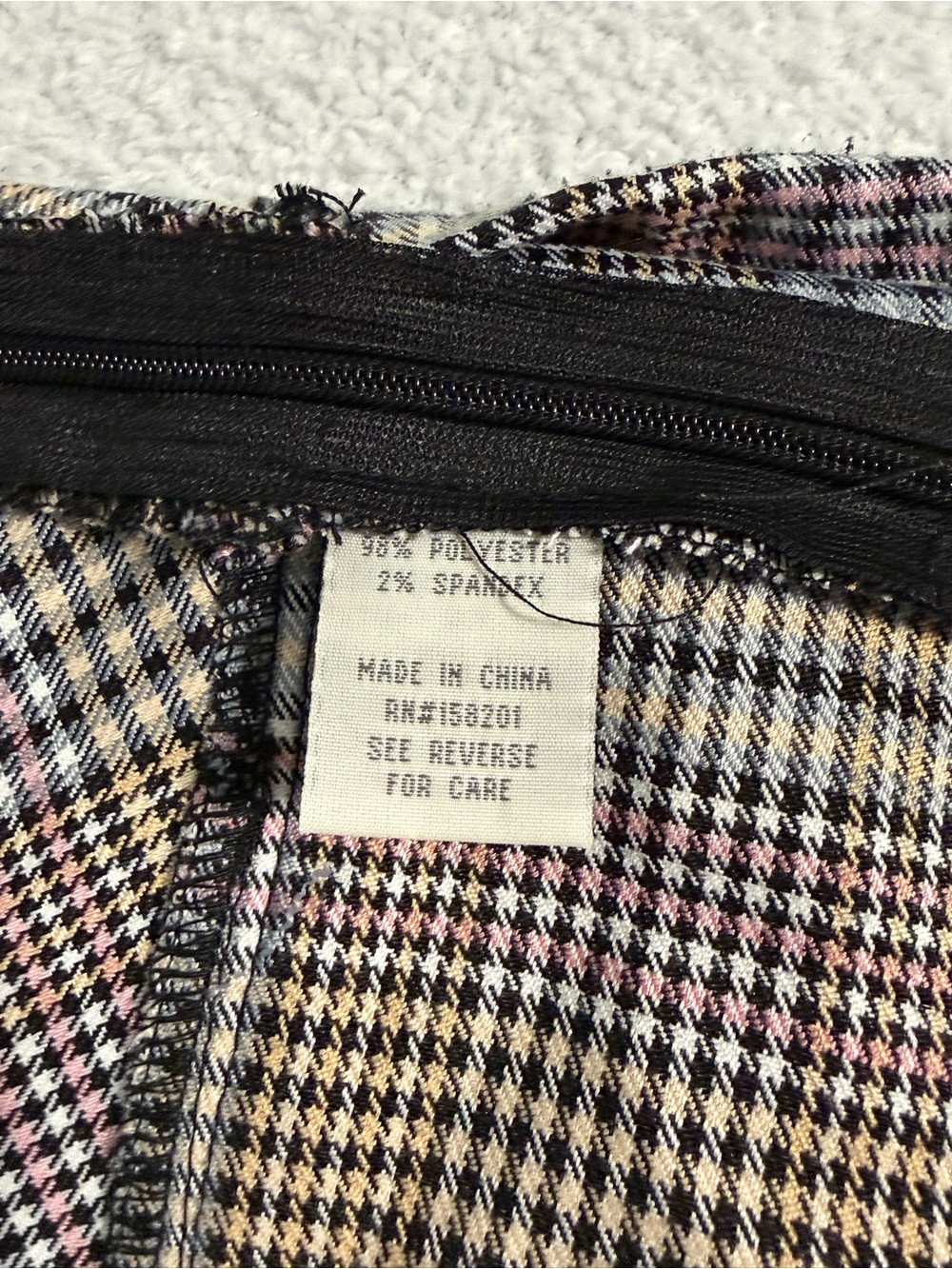 Cali1850 - Pleated Plaid Mini Skirt with Belt, M - Picture 6 of 11